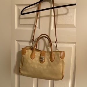 Dooney & Bourke